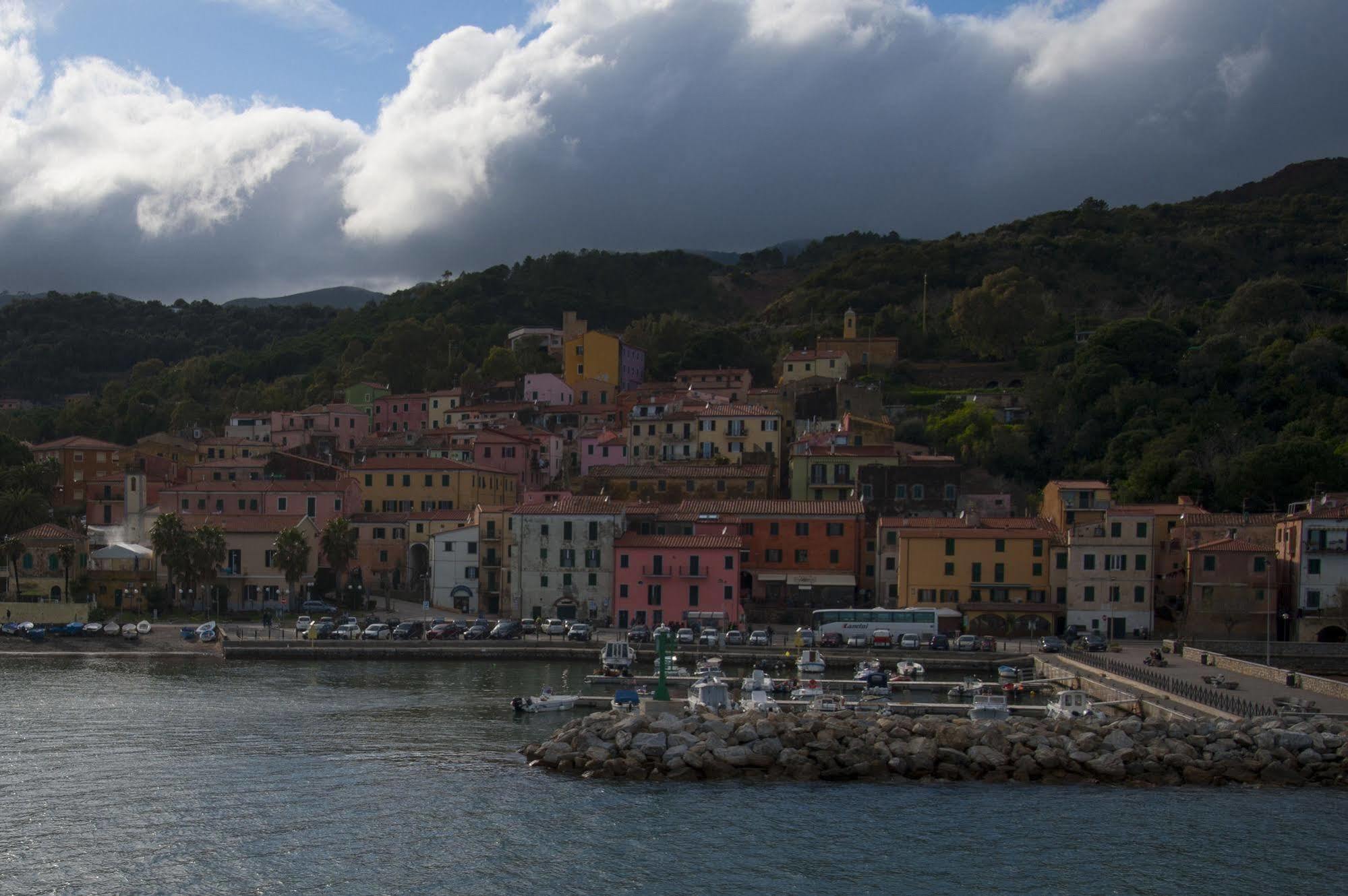 Casa San Giuseppe - Isola D'Elba Hotell Cavo Exteriör bild